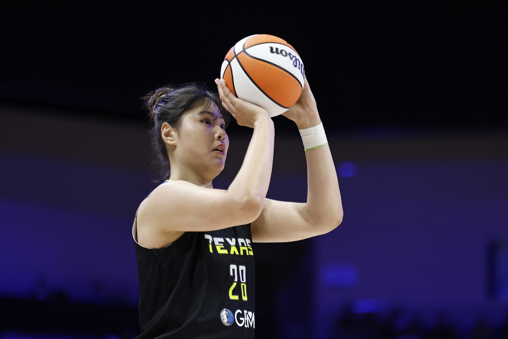 APP下载-李月汝将迎来飞翼内线轮换竞争 两名中锋刚归队&amp;欧锦赛数据亮眼