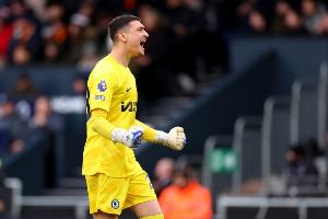 记者：切尔西门将佩特洛维奇标价2500万镑，樱桃与蓝军进行了接触